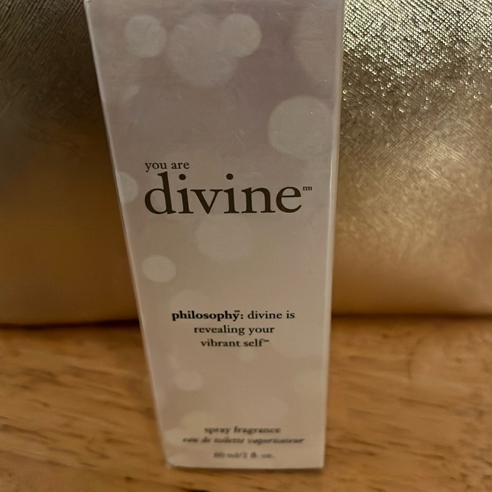 Philosophy divine spray perfume. 2 fl oz new never opened.